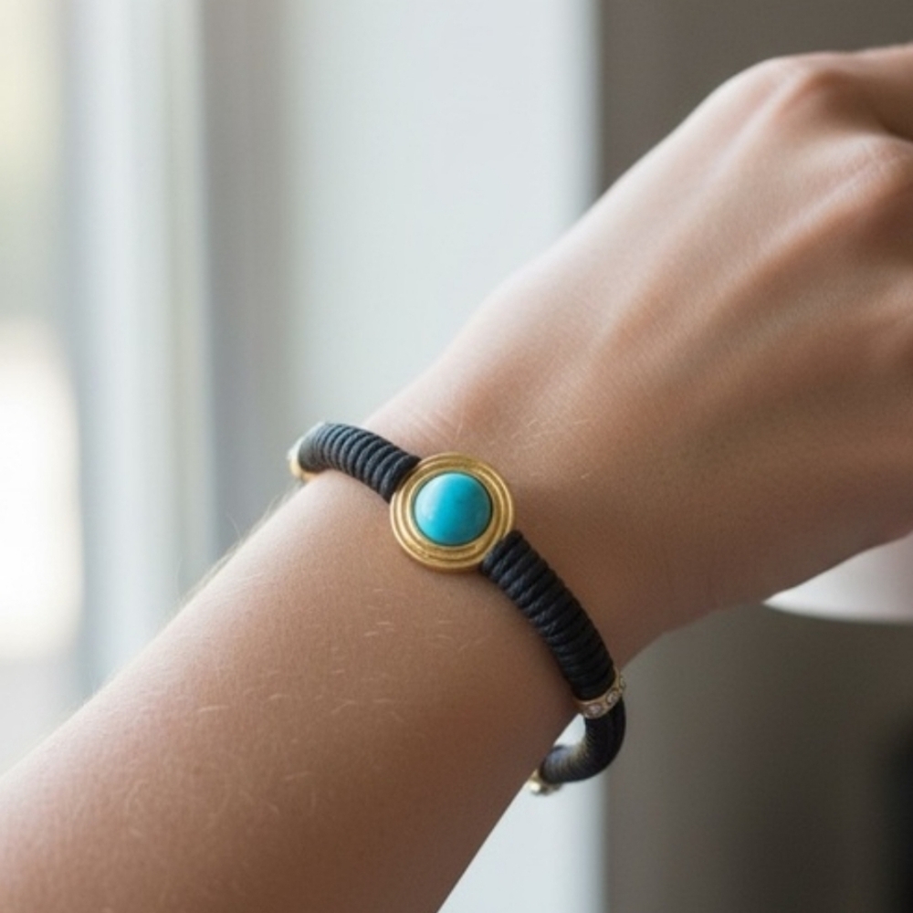 Elegant Black and Gold Bracelet with Turquoise Accent - Picture 2 of 2